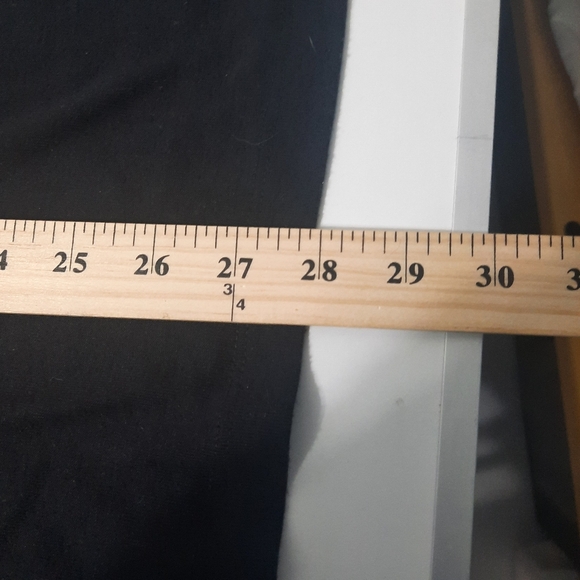 Cal Style Top Women's Sz XXXL Black Embroidered Neckline 3/4 Sleeves Boho - Picture 9 of 9